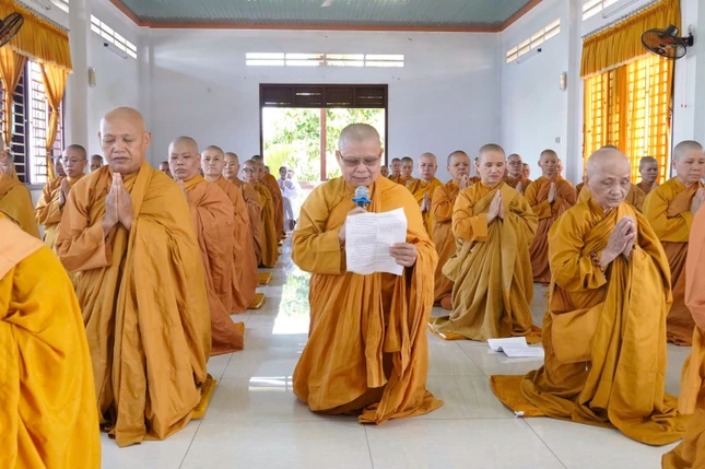 Khóa "Sống chung tu học" lần thứ 22, diễn ra trong 7 ngày, với hơn 80 hành giả Ni tham gia