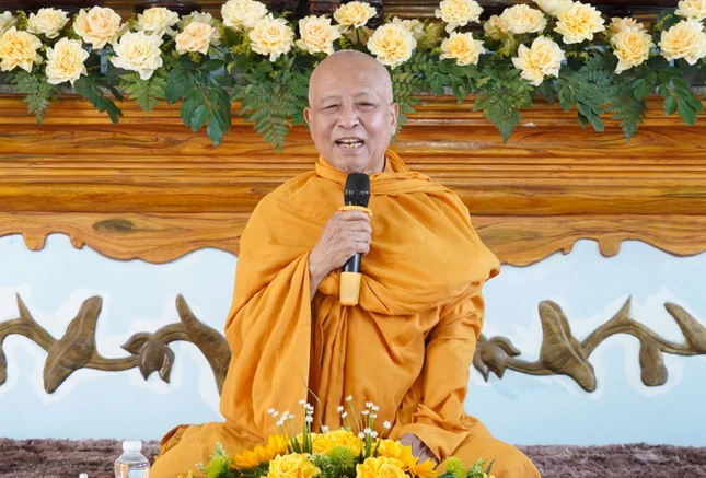 Hòa thượng Giác Trí tán thán tinh thần tu học của chư Ni