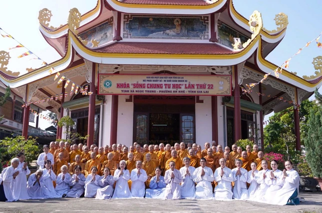 Lưu niệm tại khóa tu