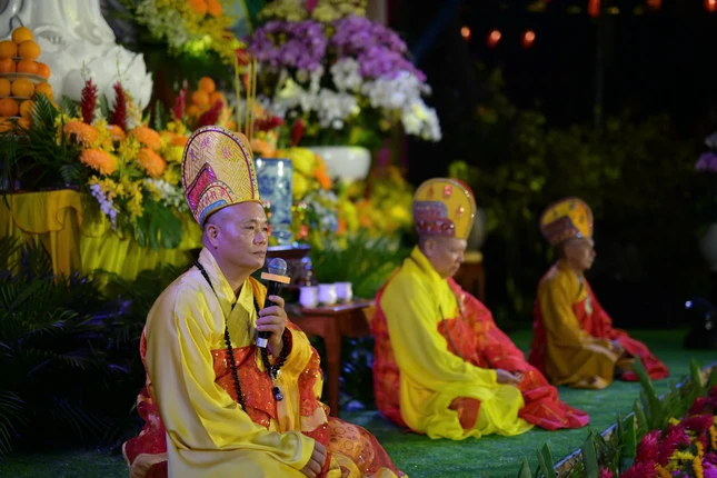 Đại đức Thích Phước Chí nói về ý nghĩa buổi lễ Đại đức Thích Phước Chí nói về ý nghĩa buổi lễ