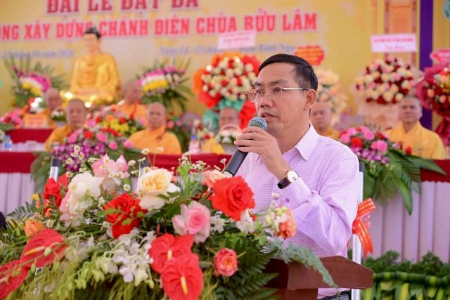 Đại diện chính quyền phát biểu