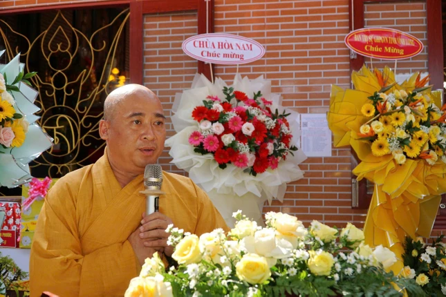 Đại đức Thích Trí Thuận phát biểu khai mạc Đại đức Thích Trí Thuận phát biểu khai mạc