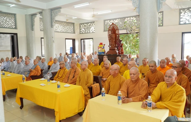 Chư tôn đức các phường Hạnh Thông, Gò Vấp, Thông Tây Hội, An Nhơn, An Hội Tây và An Hội Đông tham dự