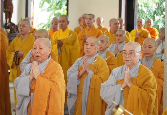 Bố-tát là mạng mạch của Tăng đoàn...