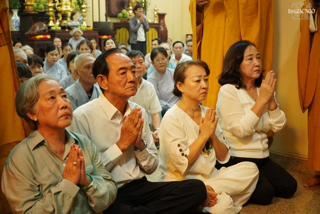 Khóa lễ cung tiến chơn linh