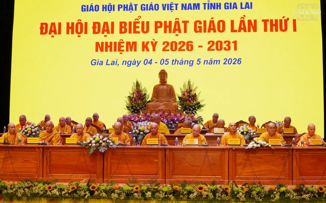 Chư tôn đức chứng minh, chủ tọa