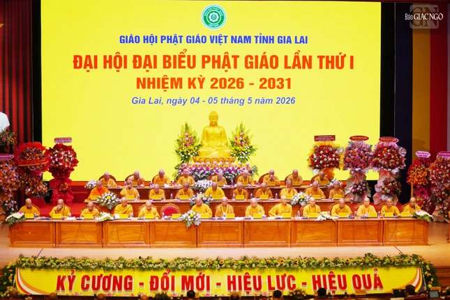 Chư tôn đức chứng minh, chủ tọa