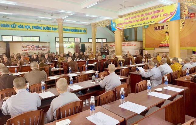 Quang cảnh phiên họp