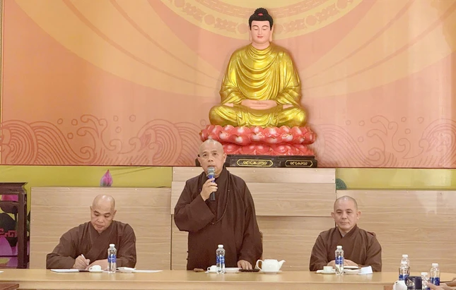 Thượng tọa Thích Tâm Mãn, Trưởng ban Trị sự GHPGVN tỉnh Gia Lai phát biểu khai mạc
