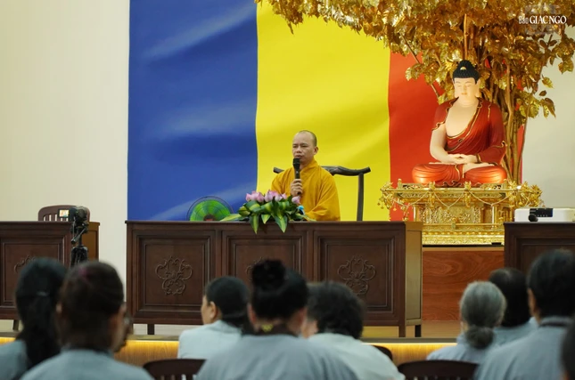 Đại đức Thích Thiện Lâm trong thời pháp thoại thứ hai