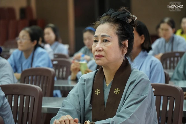 Khóa tu Ngày an lạc tại chùa Phổ Quang với chủ đề: Phòng hộ tâm và trách nhiệm của người học Phật