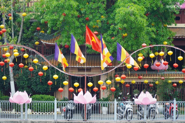 Rộn ràng niềm vui đón mừng Phật đản