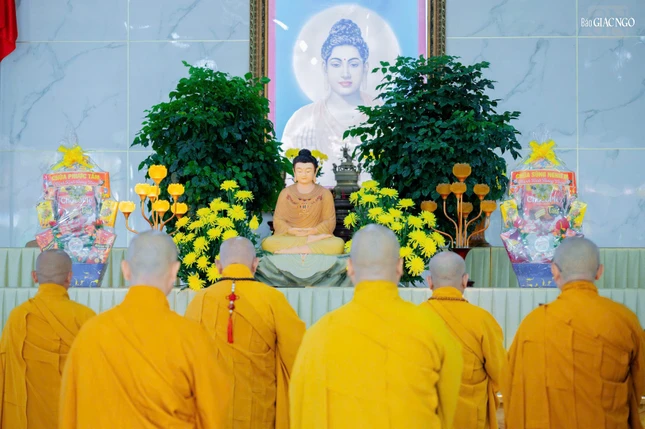 Đảnh lễ Tam bảo