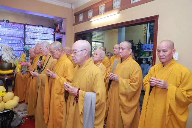 Chư tôn đức tưởng niệm Chư tôn đức tưởng niệm