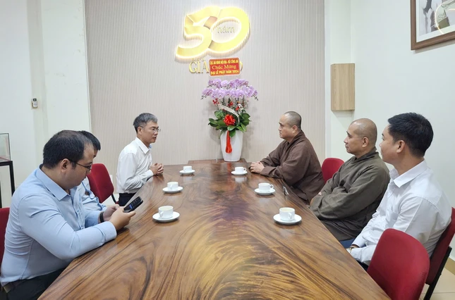 Buổi thăm, chúc mừng Phật đản tại trụ sở tòa soạn