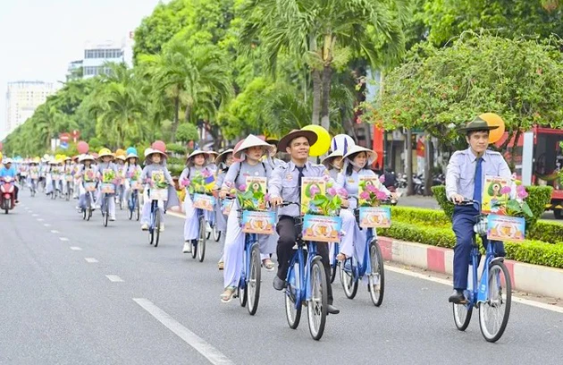 Diễu hành xe đạp hoa năm 2025 - Ảnh: Xuân Trọng