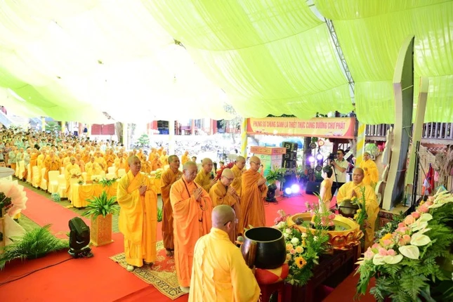 Khóa lễ kính mừng Phật đản