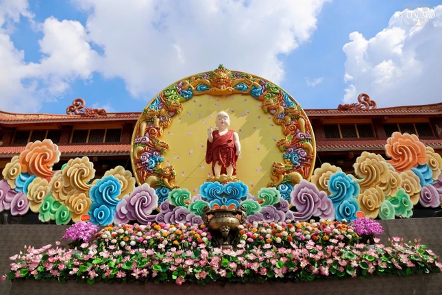 Việt Nam Quốc Tự