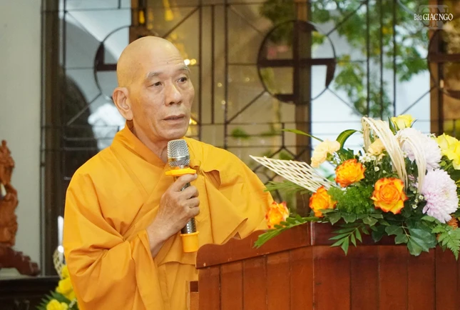 Hòa thượng Thích Giác Trí phát biểu khai mạc