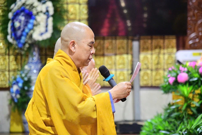 Thượng tọa Thích Quảng Chơn, Ủy viên Thường trực Ban Trị sự GHPGVN TP.HCM