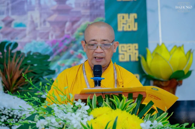 Thượng tọa Thích An Thường tuyên đọc Thông điệp Đại lễ Phật đản Phật lịch 2570 của Đức Pháp chủ GHPGVN