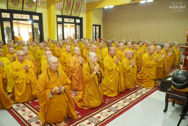 Thượng tọa Thích Thanh Phong tác bạch duyên sự
