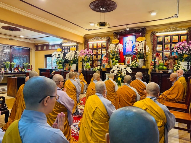 Khóa lễ tại Tổ đường