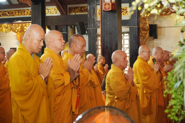 Chư tôn đức hành giả an cư