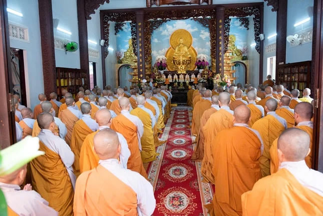 Trang nghiêm khóa lễ tại chùa Dược Sư Trang nghiêm khóa lễ tại chùa Dược Sư