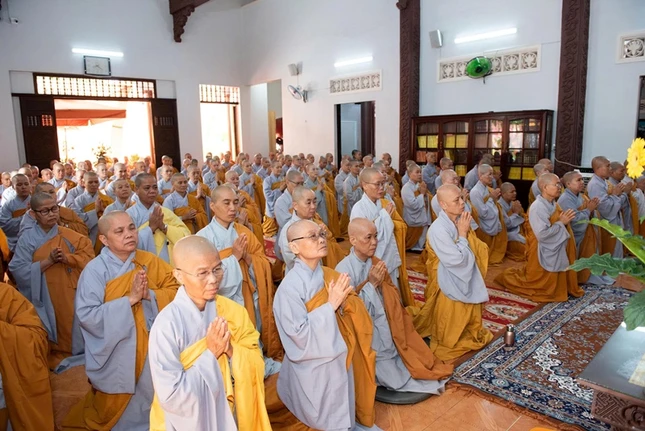 Có 188 chư Ni an cư tại chùa Dược Sư Có 188 chư Ni an cư tại chùa Dược Sư