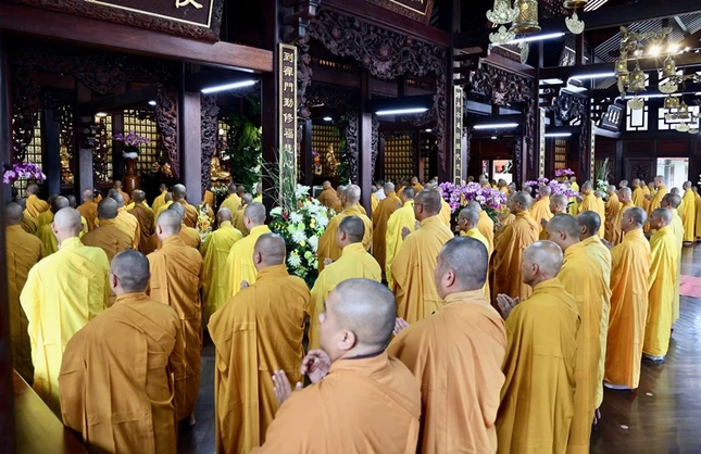 Trang nghiêm khóa lễ Trang nghiêm khóa lễ