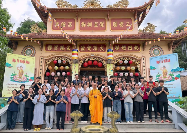 Lưu niệm Lưu niệm