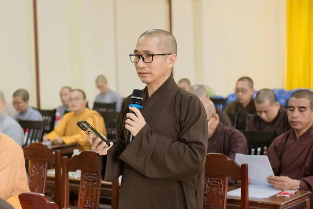 Chư tôn đức đóng góp ý kiến Chư tôn đức đóng góp ý kiến