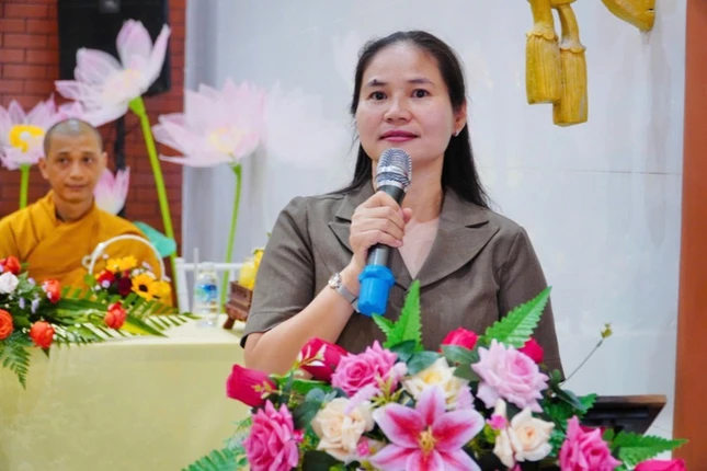 Bà Lê Thị Thanh Bích phát biểu