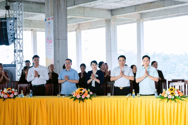 Đại diện chính quyền tham dự