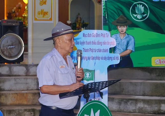 Huynh trưởng cấp Tấn Như Long - Nguyễn Đức Vinh huấn từ