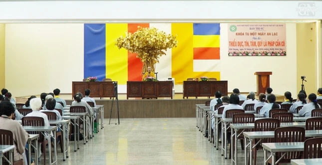 Chủ đề khóa tu "Thiểu dục, tín, tàm, quý là pháp cần có" Chủ đề khóa tu "Thiểu dục, tín, tàm, quý là pháp cần có"