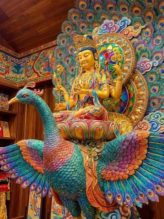 Mahamayuri, mỹ thuật đương đại Mahamayuri, mỹ thuật đương đại