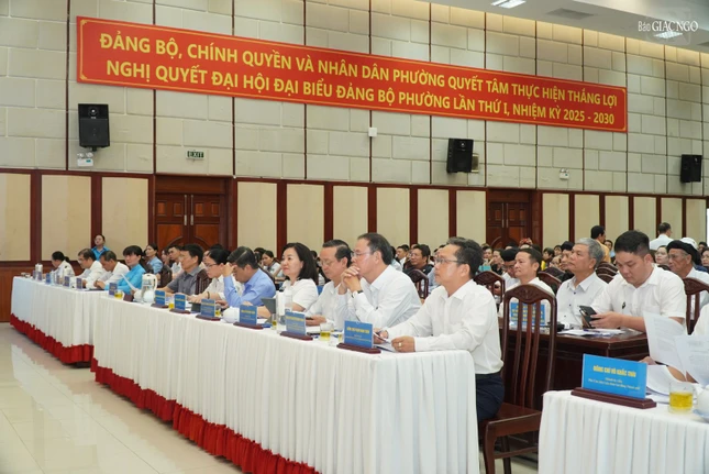 Đại biểu tham dự Đại biểu tham dự