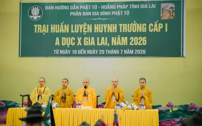 Chư tôn đức chứng minh