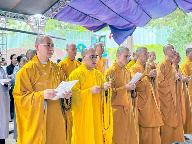 Khóa lễ cầu nguyện Khóa lễ cầu nguyện