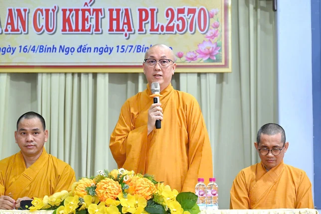 Thượng tọa Thích Huệ Định chia sẻ