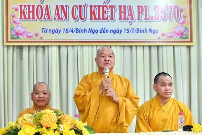 Thượng tọa Thích Thiền Chí, Phó Thiền chủ trường hạ chia sẻ kinh nghiệm giáo dục đệ tử