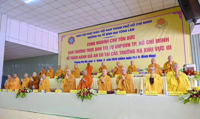 Niệm Phật cầu gia hộ