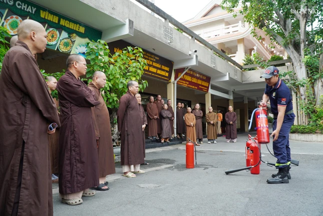 Hướng dẫn sử dụng bình chữa cháy