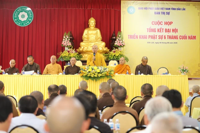 Thượng tọa Thích Nguyên Minh phát biểu khai mạc