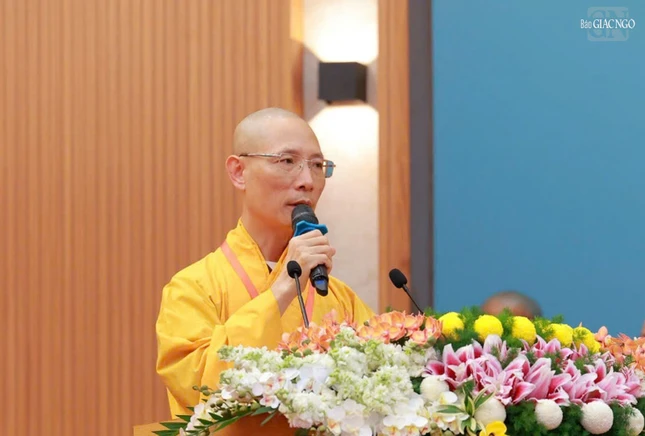 Đại đức Thích Đạo Ngộ báo cáo tóm tắt công tác Phật sự nhiệm kỳ