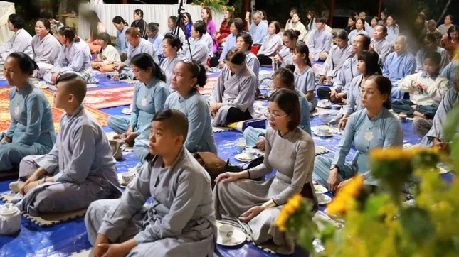 Phật tử tham dự