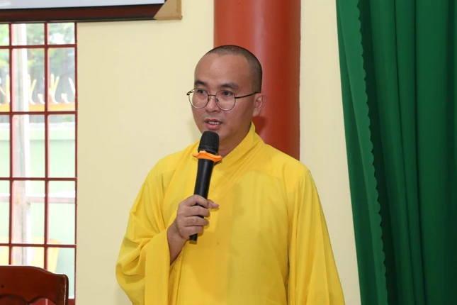 Đại đức Thích Nhật Đạo phát biểu Đại đức Thích Nhật Đạo phát biểu