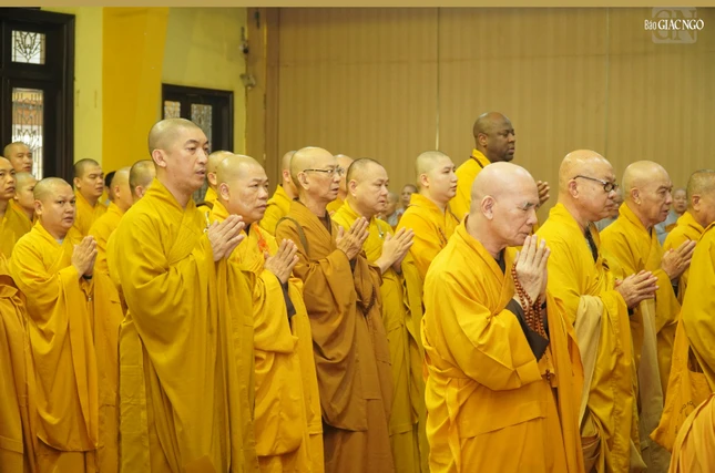 Nhất tâm cầu nguyện
